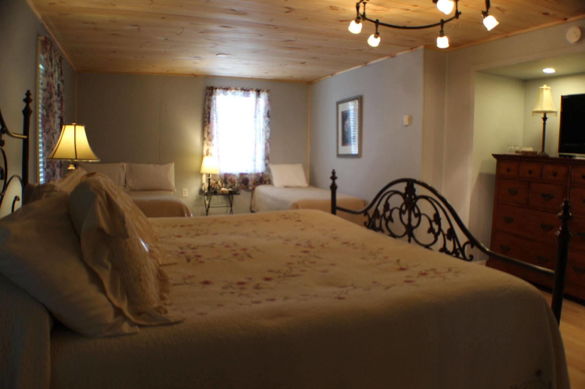 Bromley View Inn Bondville Dış mekan fotoğraf